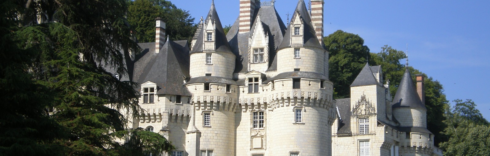 Tours 巴黎 – 香槟 - 勃艮第 – 巴约 – 卢瓦尔河谷- 巴黎 - 法国多个地区 - 从巴黎出发的多日游